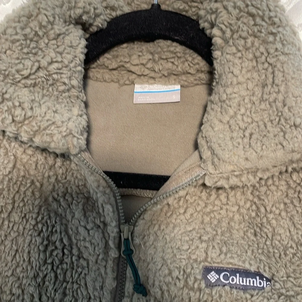 EUC Columbia Winter Pass Sherpa Vest - small - Picture 8 of 13